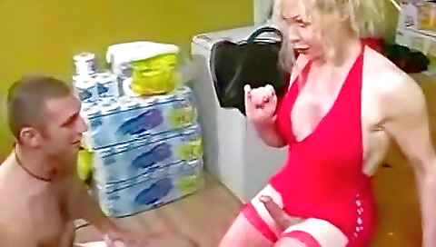 Blonde babe is getting fucked and fucked hard with a huge pina