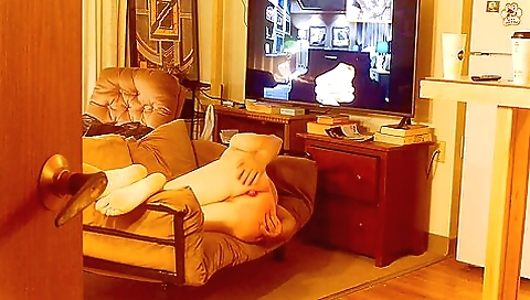 Horny amateur anal vid showing a sexy amateur sluts anal pleasure