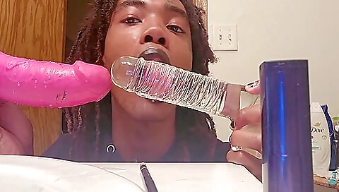 Tiny ebony babe gets a foot fetish shot by a muscular man