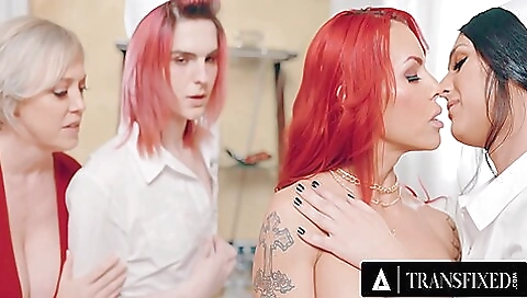 Incredible tranny sex scene of a horny nurse