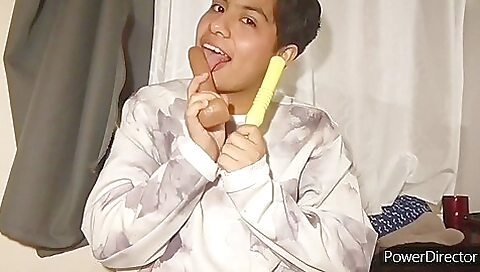 Hot solo of amateur amateur brunette sucking and toy