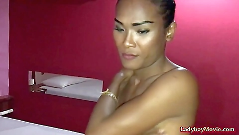 Long and narrow anal hole gets deep filled with a stick