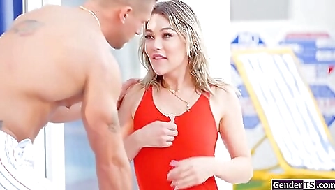 Shemale Lifeguard Emma Rose Rims And Bareback Anal Fucks Guy